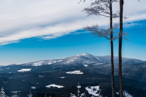 Lysá hora od vrcholu Nad Kršlí